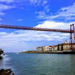 Nuevo Duplex Con Terraza Cerca De Playa Y Metro Con Parking Privado *