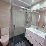 Appartement Nuevo Duplex Con Terraza Cerca De Playa Y Metro Con Parking Privado *