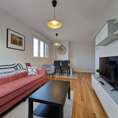 Nuevo Duplex Con Terraza Cerca De Playa Y Metro Con Parking Privado