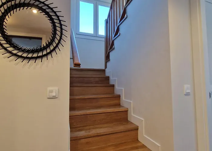 Daire Nuevo Duplex Con Terraza Cerca De Playa Y Metro Con Parking Privado *