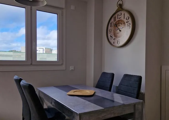 Nuevo Duplex Con Terraza Cerca De Playa Y Metro Con Parking Privado *