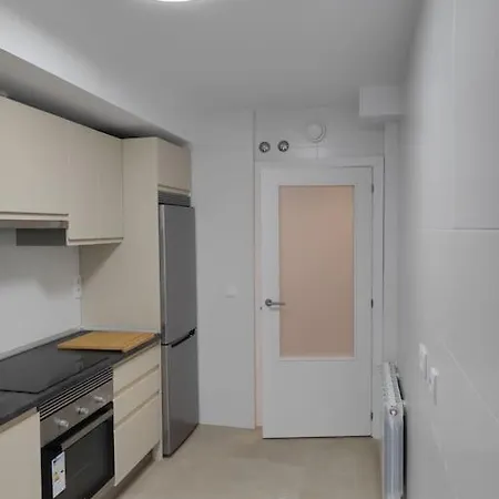 Nuevo Duplex Con Terraza Cerca De Playa Y Metro Con Parking Privado