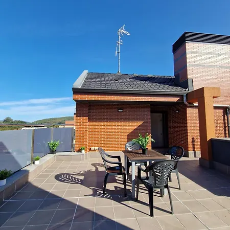 Nuevo Duplex Con Terraza Cerca De Playa Y Metro Con Parking Privado Appartement Urduliz